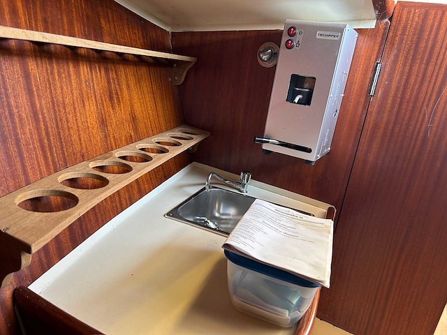2003 brandaris barkas 850 motorboot - afbeelding 17 van  33