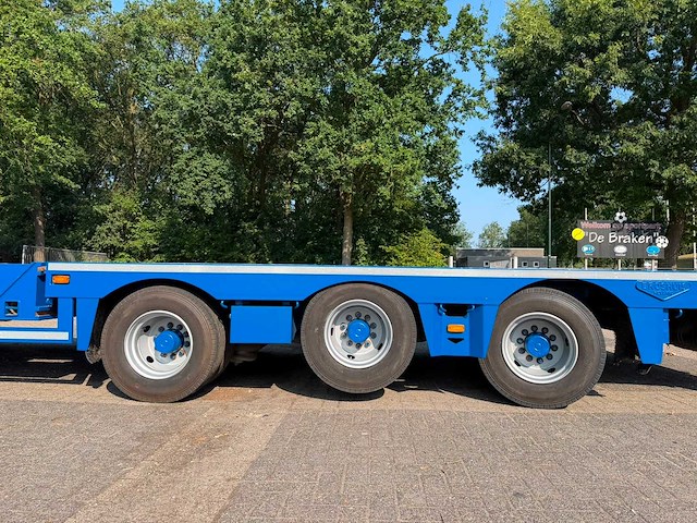 2003 broshuis e-2190/27 31n5-eu 3-assige semi-dieplader – 6,25 m uitschuifbaar – wielkuipen – liftas – gestuurd - afbeelding 18 van  22