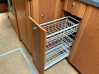 2003 camperbouw holland - be-oplegger ingericht als complete woon-/verblijfswagen met garage, generator, zonnepanelen en hydraulisch nivelleersysteem - afbeelding 113 van  132