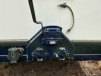 2003 camperbouw holland - be-oplegger ingericht als complete woon-/verblijfswagen met garage, generator, zonnepanelen en hydraulisch nivelleersysteem - afbeelding 74 van  132
