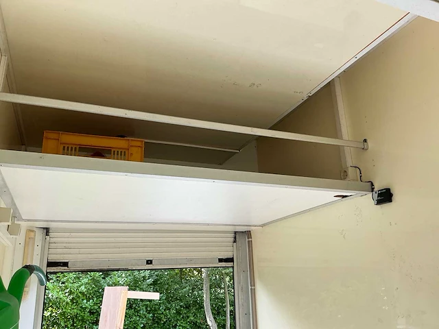 2003 camperbouw holland - be-oplegger ingericht als complete woon-/verblijfswagen met garage, generator, zonnepanelen en hydraulisch nivelleersysteem - afbeelding 98 van  132
