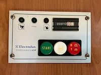 2003 camperbouw holland - be-oplegger ingericht als complete woon-/verblijfswagen met garage, generator, zonnepanelen en hydraulisch nivelleersysteem - afbeelding 37 van  132