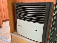 2003 camperbouw holland - be-oplegger ingericht als complete woon-/verblijfswagen met garage, generator, zonnepanelen en hydraulisch nivelleersysteem - afbeelding 39 van  81