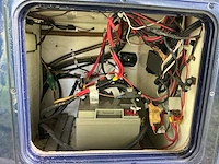 2003 camperbouw holland - be-oplegger ingericht als complete woon-/verblijfswagen met garage, generator, zonnepanelen en hydraulisch nivelleersysteem - afbeelding 78 van  110