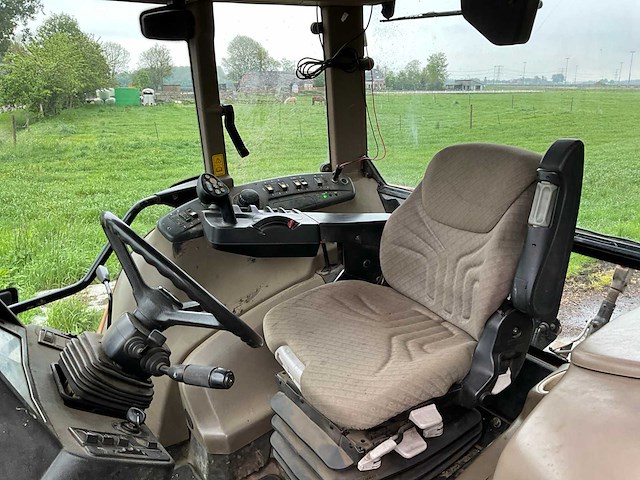 2003 case ih cvx 120 vierwielaangedreven landbouwtractor - afbeelding 17 van  37