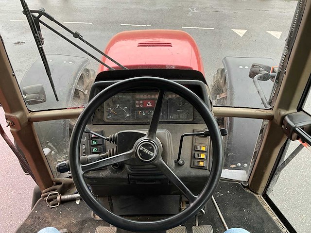 2003 case ih cvx 120 vierwielaangedreven landbouwtractor - afbeelding 18 van  37
