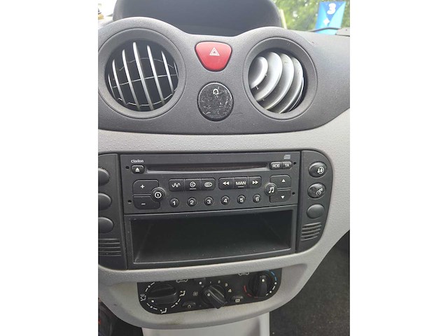 2003 citroen c3 1.1i ligne prestige personenauto - afbeelding 7 van  8