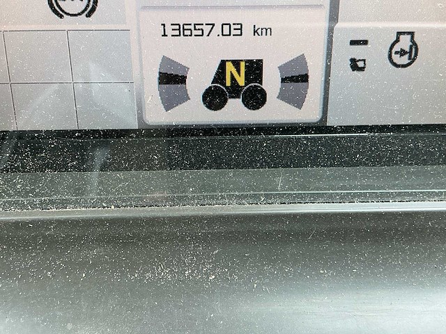 2003 claas xerion 3800 (781) saddle trac 4wd vierwielaangedreven landbouwtractor - afbeelding 21 van  32