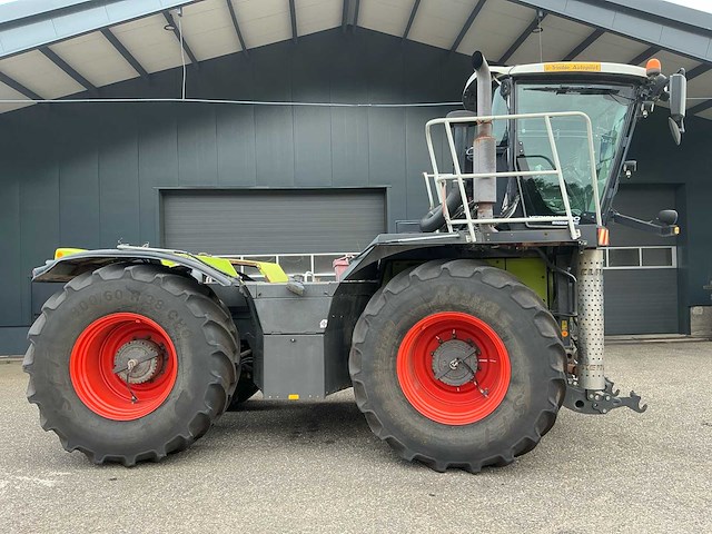 2003 claas xerion 3800 (781) saddle trac 4wd vierwielaangedreven landbouwtractor - afbeelding 4 van  31