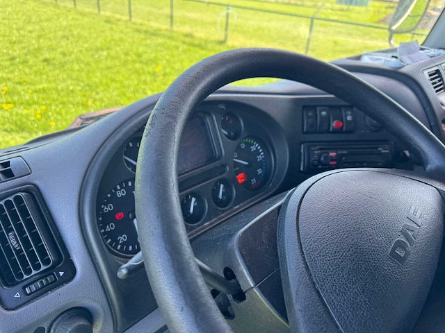 2003 daf lf 45.150 vrachtwagen - afbeelding 2 van  11