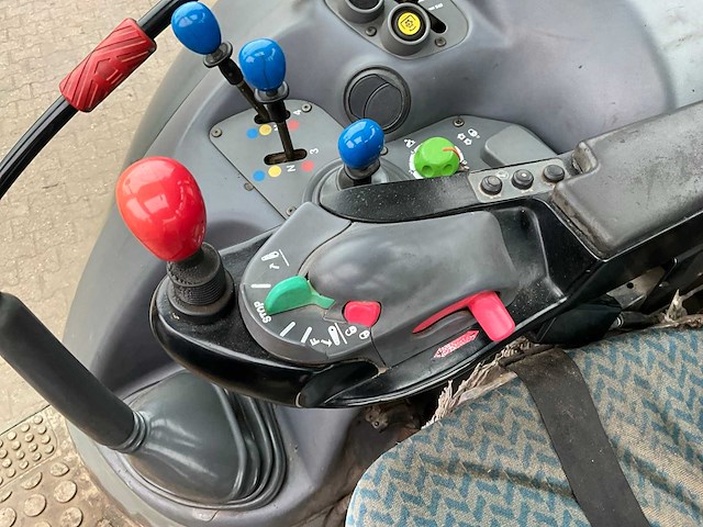 2003 deutz-fahr agrotron 165 vierwielaangedreven landbouwtractor - afbeelding 4 van  37