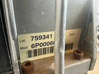2003 euro series hl 215-25 verrijdbare luchtcompressor met drukvat en dubbele manometer - afbeelding 3 van  5