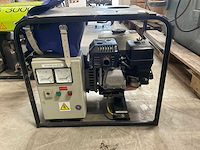 2003 europower ep2500 f noodstroomaggregaat - afbeelding 1 van  11