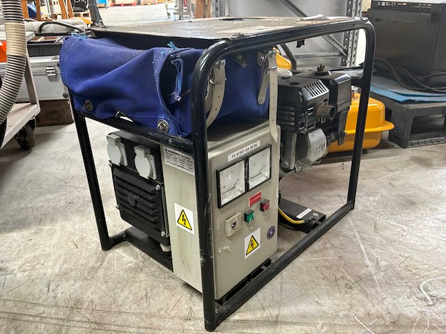 2003 europower ep2500 f noodstroomaggregaat - afbeelding 2 van  11