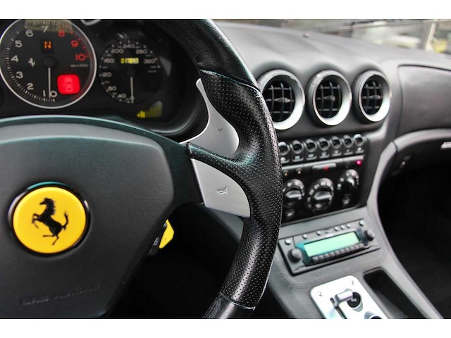 2003 ferrari 575m maranello f1 v12 17.846 km - afbeelding 9 van  34