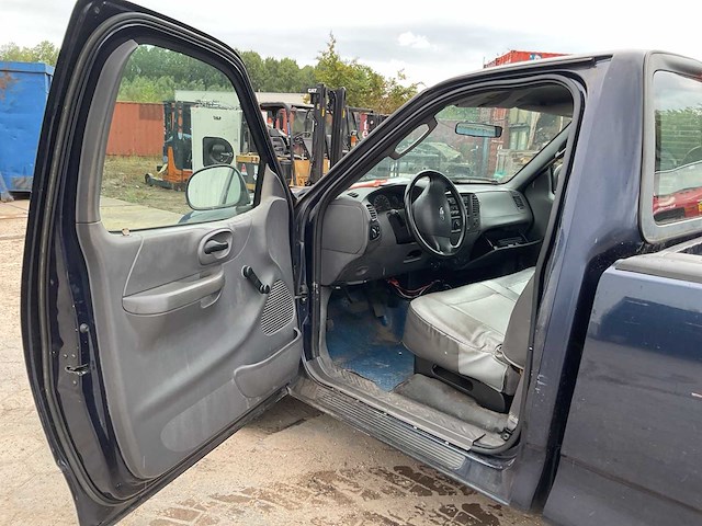 2003 ford f150 xl personenauto - afbeelding 15 van  17