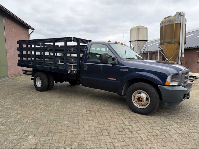 2003 ford f350 dually xl super duty stake bedrijfswagen - afbeelding 33 van  36