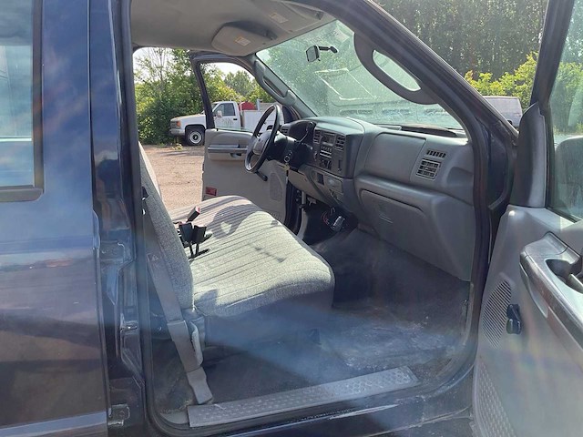 2003 ford f350 xl super duty personenauto - afbeelding 8 van  18