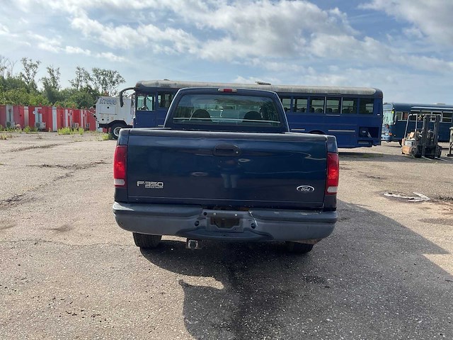 2003 ford f350 xl super duty personenauto - afbeelding 14 van  18