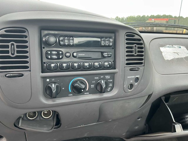 2003 ford pick-up f150 personenauto - afbeelding 8 van  8