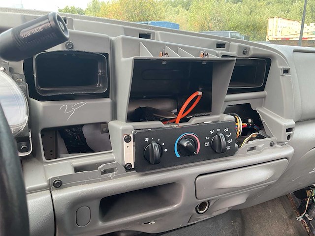 2003 ford pickup f 350 bedrijfswagen - afbeelding 3 van  12