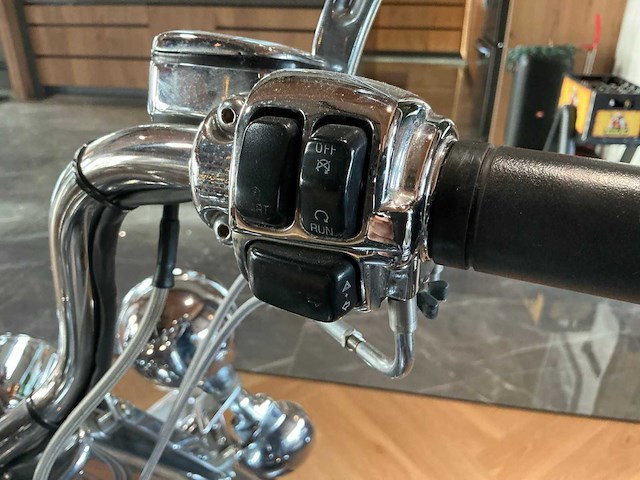 2003 harley-davidson 88 flstc heritage classic motorfiets - afbeelding 18 van  27