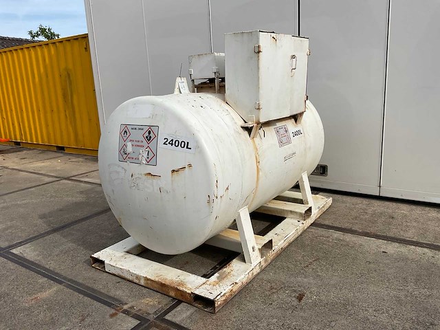 2003 hebo dw vlarem ii brandstoftank - afbeelding 1 van  9
