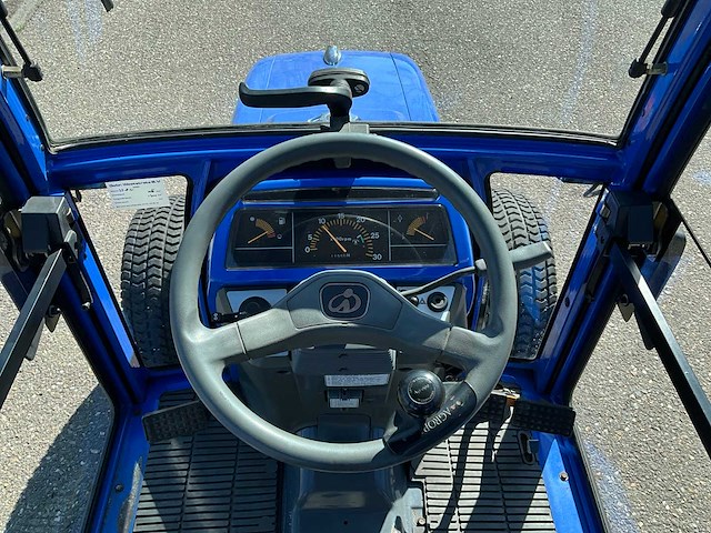 2003 iseki 321 4wd minitractor - afbeelding 11 van  25