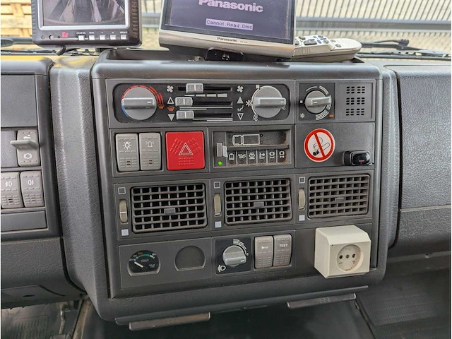 2003 iveco tector ml120e24d paardenwagen - afbeelding 22 van  55