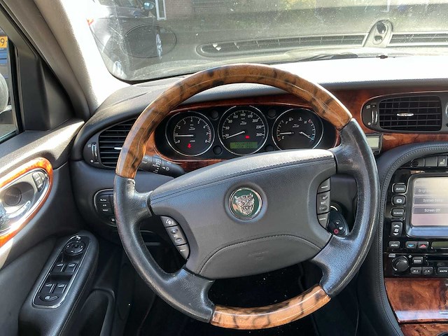2003 jaguar xj 4.2 v8 executive personenauto - afbeelding 16 van  52