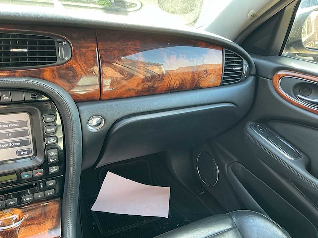 2003 jaguar xj 4.2 v8 executive personenauto - afbeelding 43 van  52