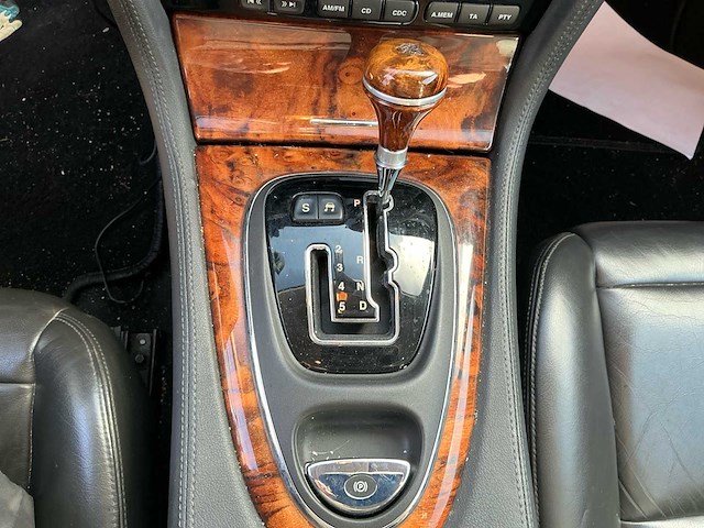 2003 jaguar xj 4.2 v8 executive personenauto - afbeelding 29 van  52
