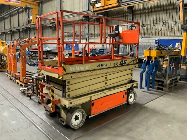 2003 jlg 2646e3 hoogwerker - afbeelding 1 van  11