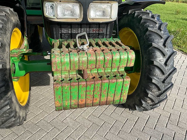 2003 john deere 6220 vierwielaangedreven landbouwtractor - afbeelding 5 van  29