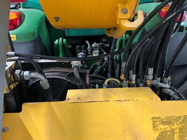 2003 john deere 6920 vierwielaangedreven landbouwtractor + herder - afbeelding 7 van  29