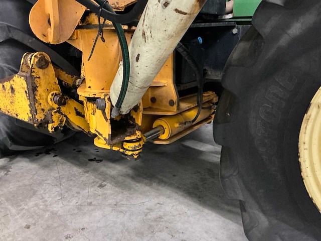 2003 john deere 6920 vierwielaangedreven landbouwtractor + herder - afbeelding 16 van  29