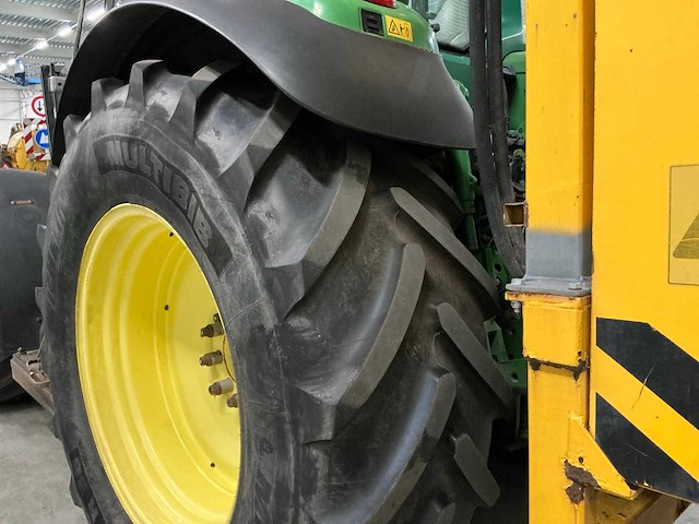 2003 john deere 6920 vierwielaangedreven landbouwtractor + herder - afbeelding 28 van  29