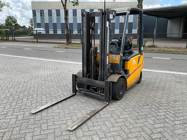 2003 jungheinrich efg-vac 25 vorkheftruck - afbeelding 1 van  7