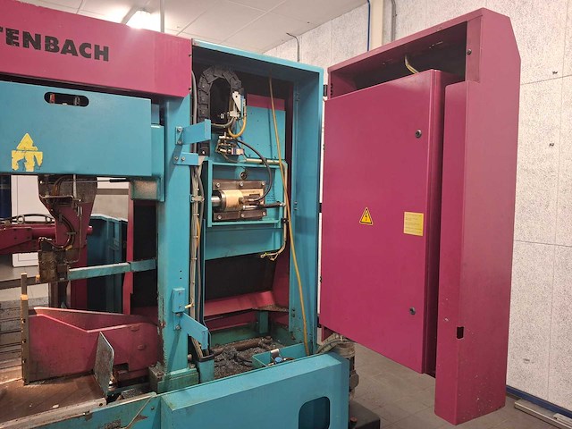 2003 kaltenbach kbr 371 na metalen horizontale lintzaagmachine - afbeelding 4 van  25