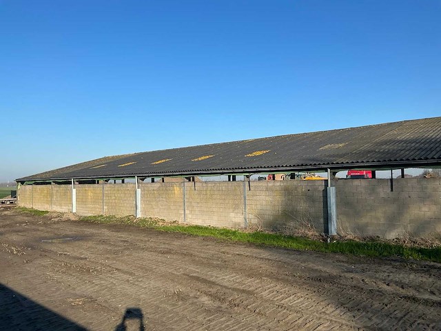 2003 kapschuur / stal - afbeelding 2 van  6