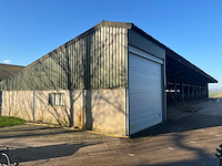 2003 kapschuur / stal - afbeelding 1 van  6