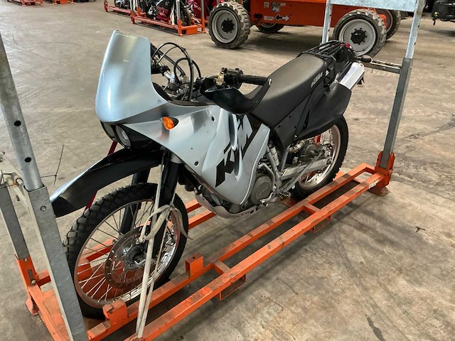 2003 ktm tour 640 lc4 motorfiets - afbeelding 3 van  6