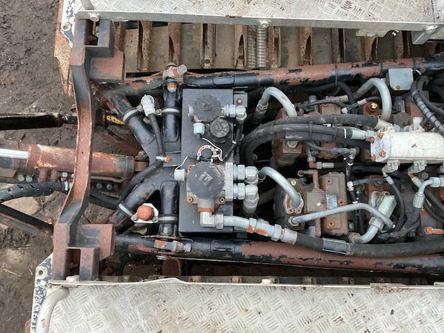 2003 leitwolf prinoth s-w1200m pistebully met sneeuwfrees en schuif - afbeelding 31 van  68