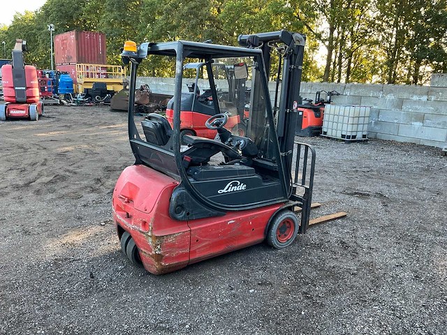 2003 linde e16 c02 vorkheftruck - afbeelding 22 van  26
