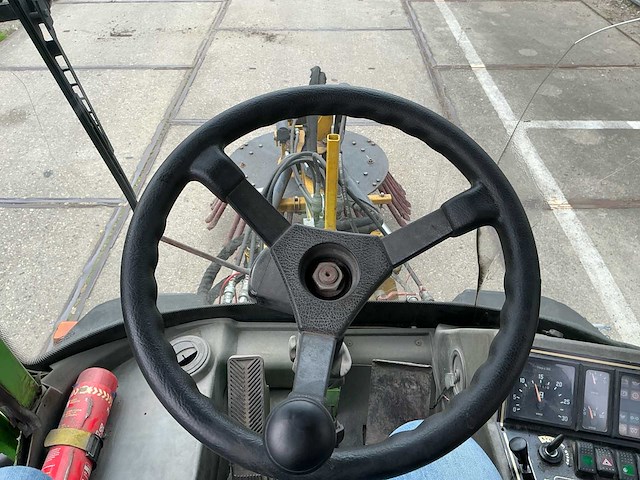 2003 lm trac lm285 straatveegmachine - afbeelding 36 van  47