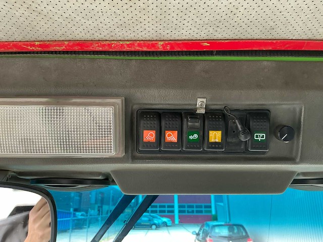 2003 lm trac lm285 straatveegmachine - afbeelding 38 van  47