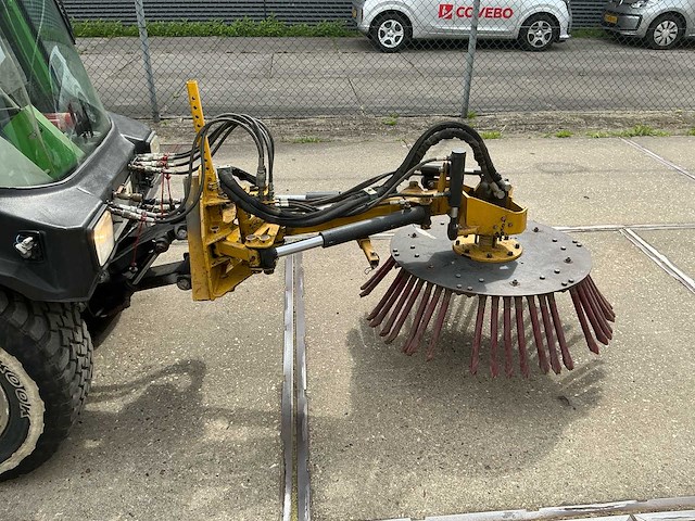 2003 lm trac lm285 straatveegmachine - afbeelding 46 van  47