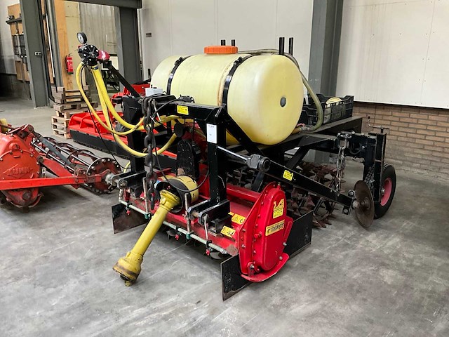 2003 massano e2f 125 zaaibed voorbereider - afbeelding 1 van  12