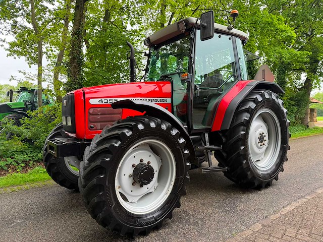 2003 massey ferguson 4355 24/24 vierwielaangedreven landbouwtractor - afbeelding 1 van  13