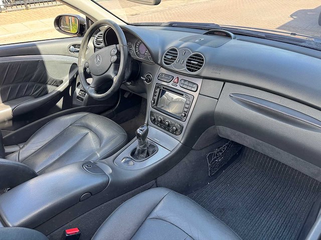 2003 mercedes-benz clk-klasse cabrio 240 avantgarde amg 19'' handgeschakeld xd-054-h - afbeelding 7 van  26